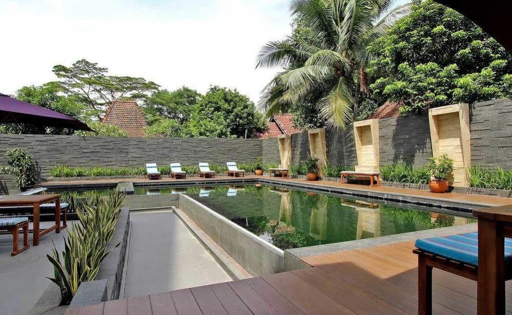 Yasmin Hotel Karawaci Tangerang Exterior foto